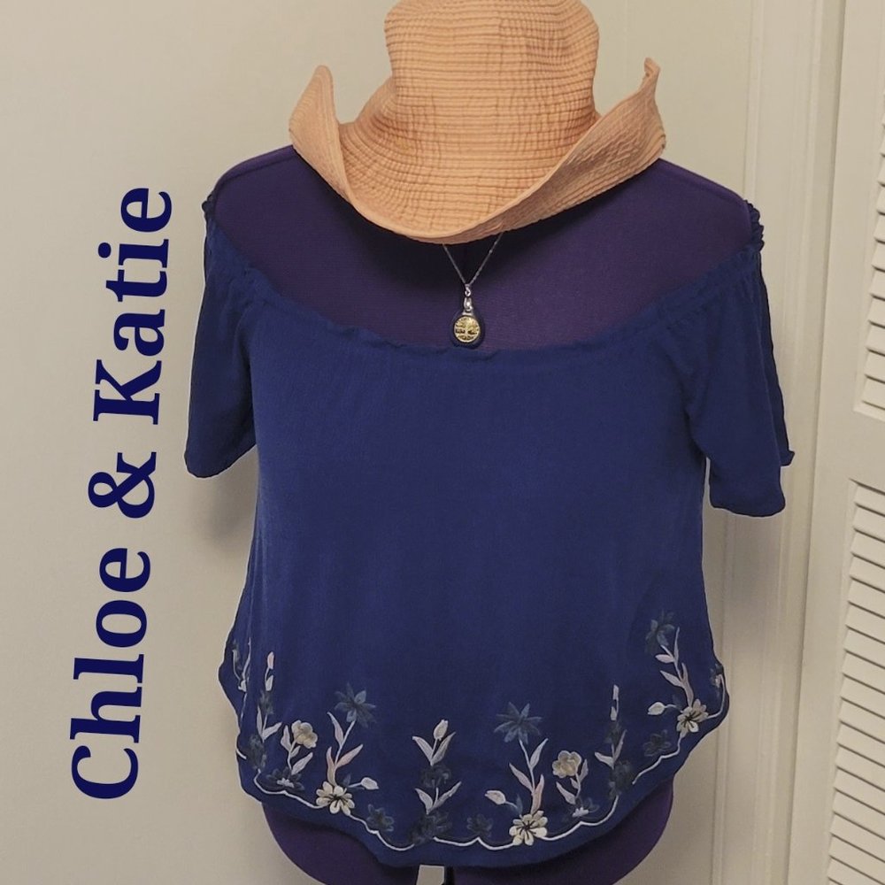 Chloe & Katie royal blue floral embroidered summer crop blouse. Sz: XS